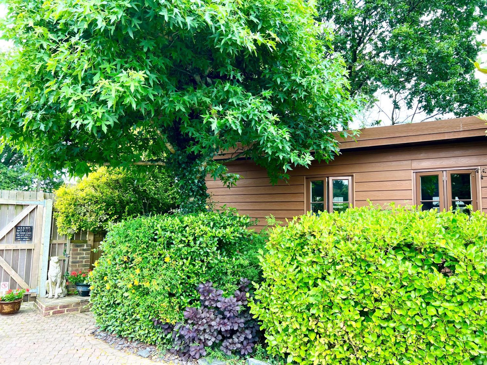 Amber Lodge Hickstead-A Burgess Hill Exterior foto